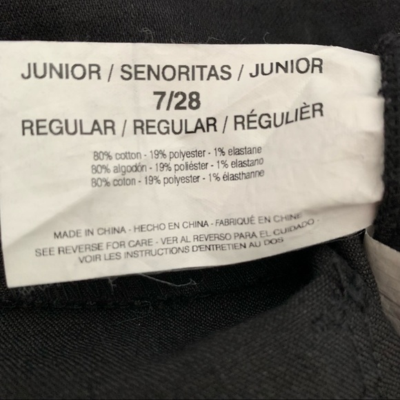 Black Daisy Cha Cha Black Cropped Jeans - Picture 9 of 10